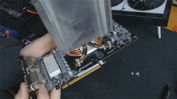 显卡装上CPU散热 GTX 960魔改成功:一举打破3DMark纪录!(图4)