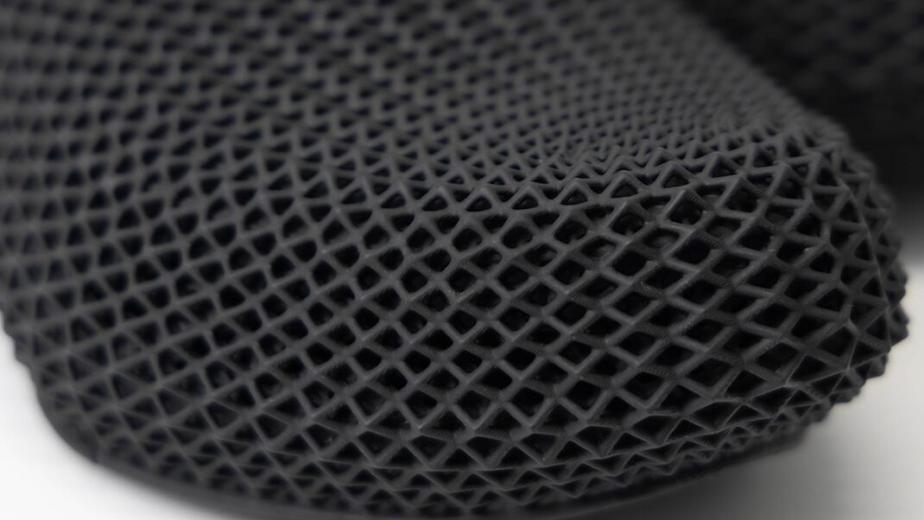 为什么越来越多人关注3D打印鞋?顽刻巅峰以创新设计探索鞋履未来(图2)